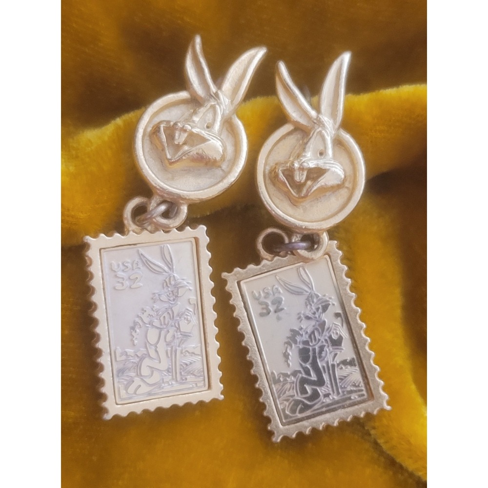 Vtg Gold Tone BUGS BUNNY WARNER BROS. 1997 Postal Stamp Earrings